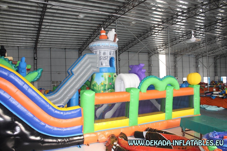 dragon-ball-z-city-inflatable-slide-for-sale-dekada-croatia-8.jpg