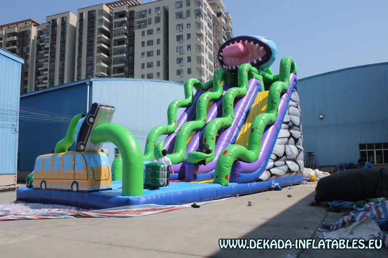 plant-attack-inflatable-slide-for-sale-dekada-croatia-1.jpg