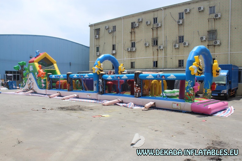 animal-obstacle-course-inflatable-slide-for-sale-dekada-croatia-1.jpg